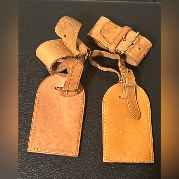 Louis Vuitton Gold Lock with Tan Leather Tags PRICE FOR ONE LUGGAGE TAG - Picture 9 of 13